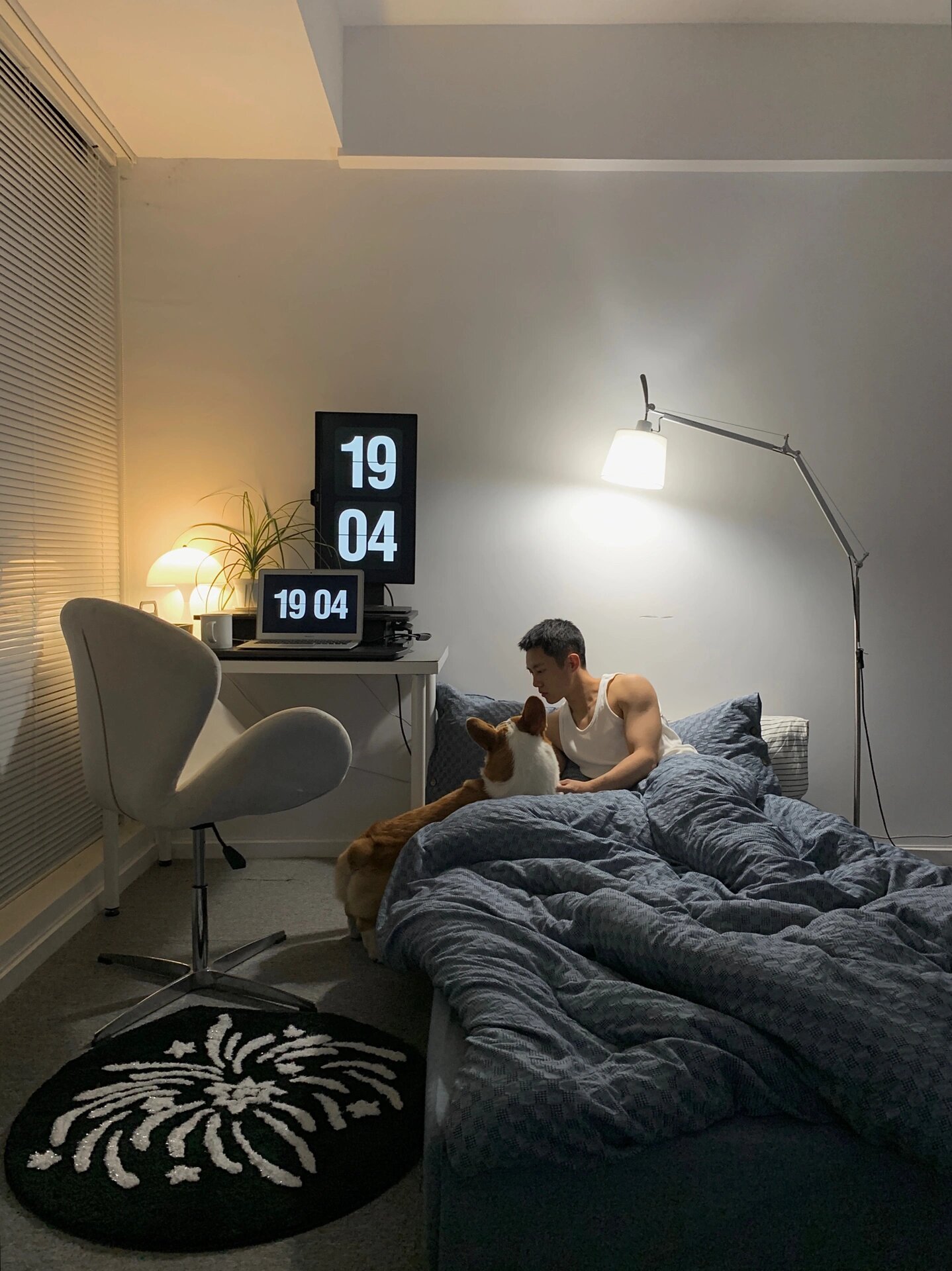 两个男生布置的卧室,好喜欢夜晚的氛围92 今天给大家分享一下 我们