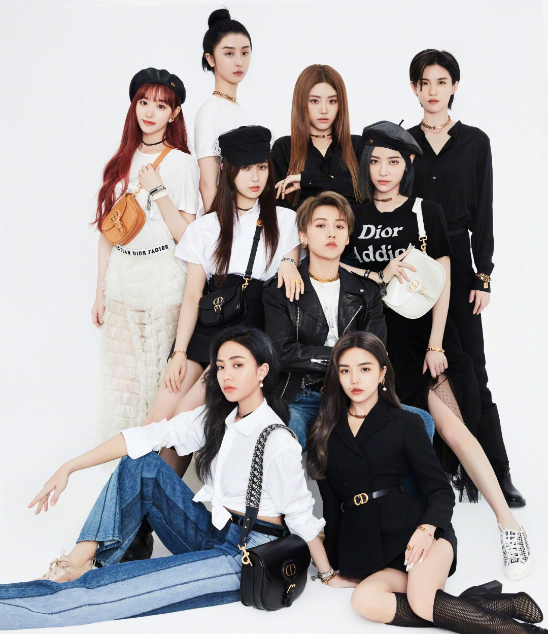 6月17日晚,the9成团后首秀登上湖南卫视,9位成员带来了《yes!ok!》.