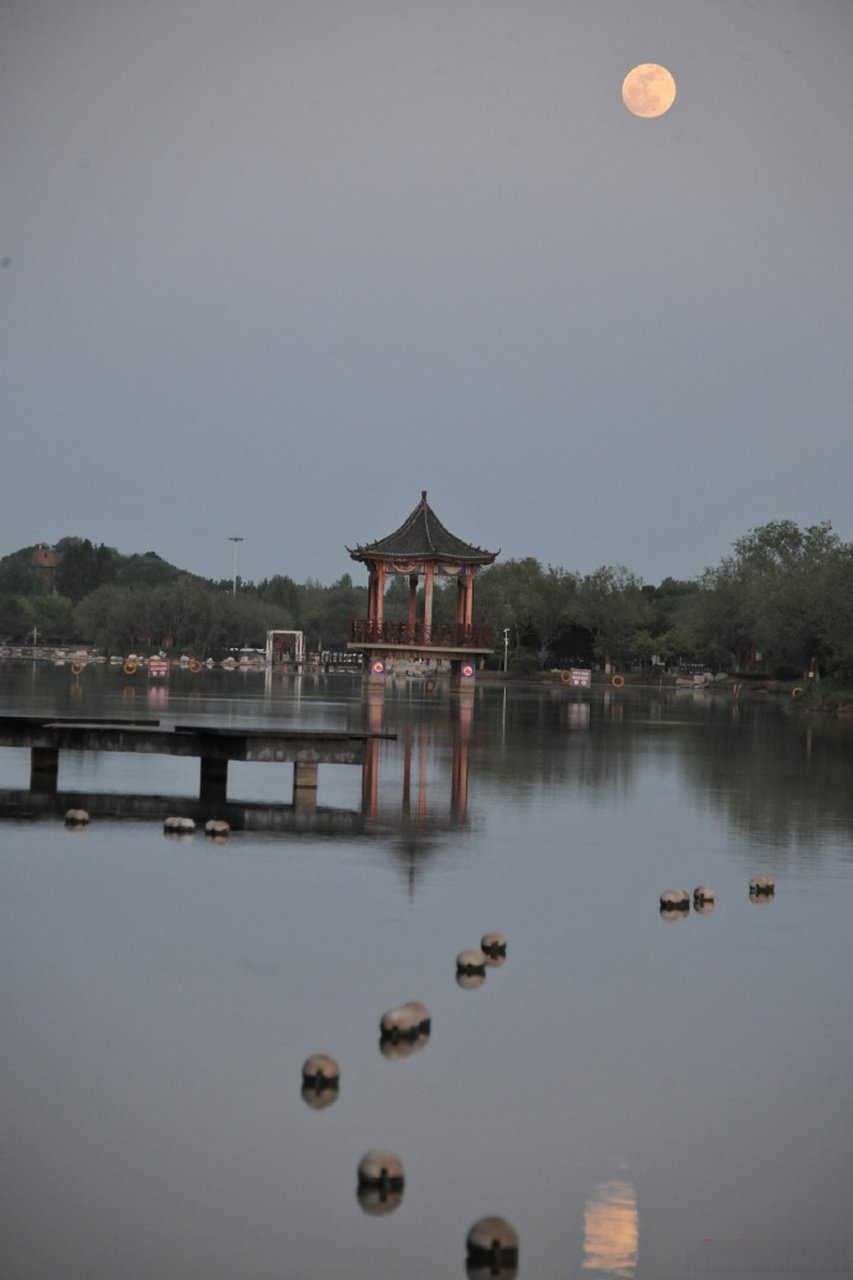 淄博红莲湖一日游图片