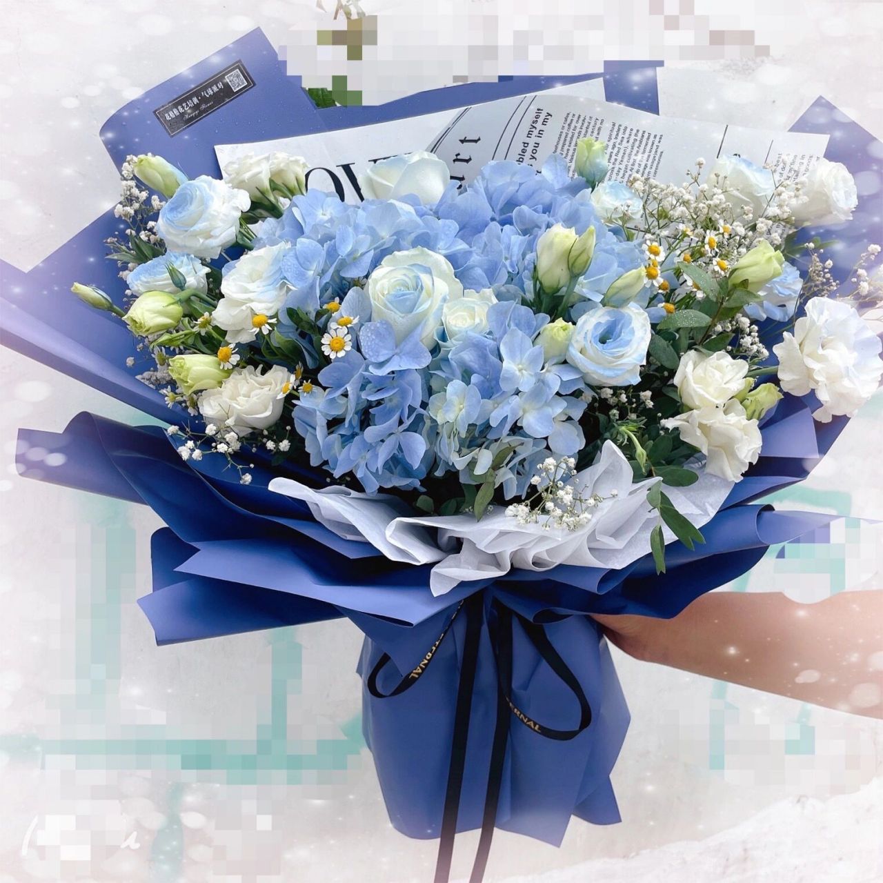11支碎冰蓝搭配满天星花束,毕业季送老师 桔梗碎冰蓝绣球花束送男老师