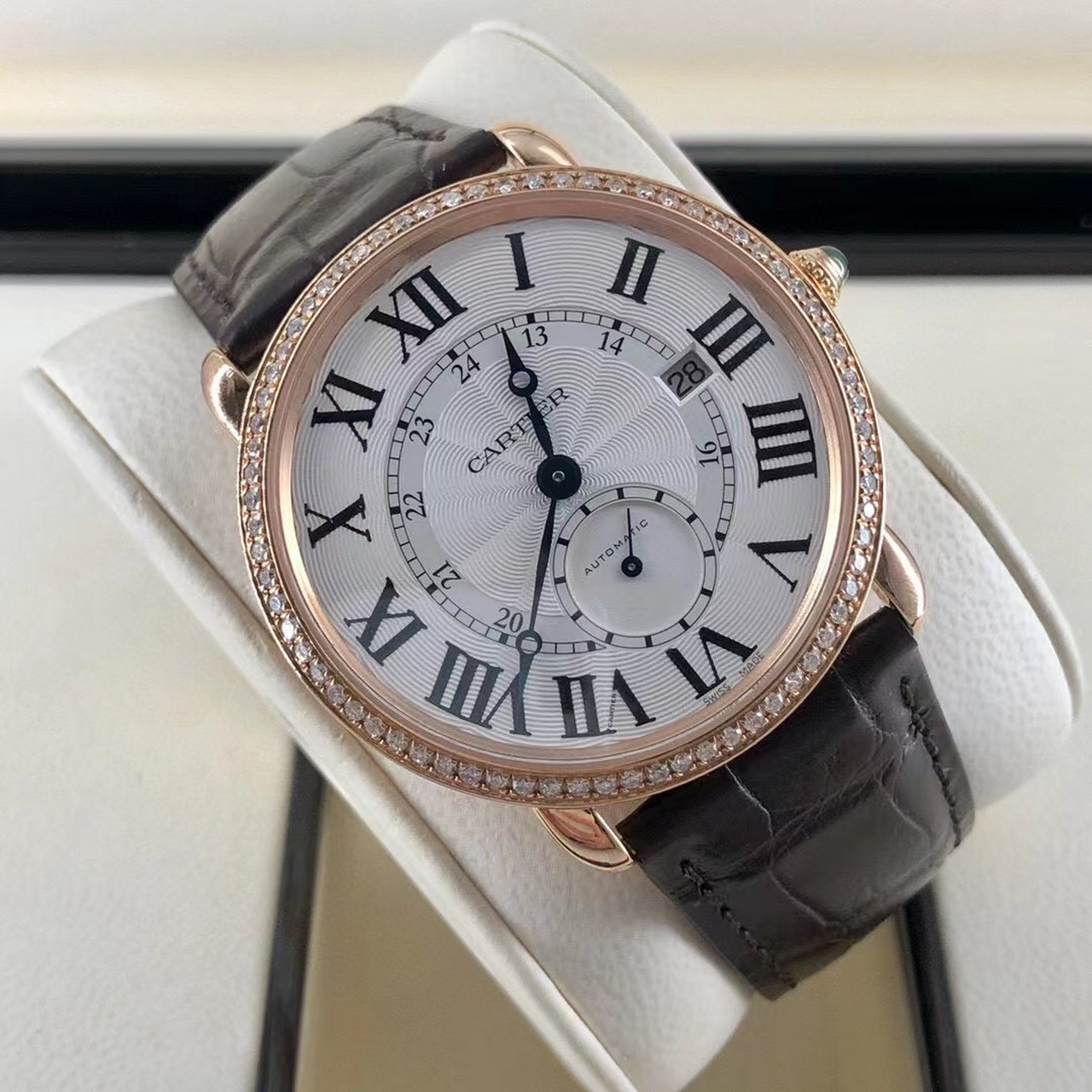 卡地亚伦敦solo 卡地亚伦敦solo系列 自动机械腕表 后镶钻完美升级