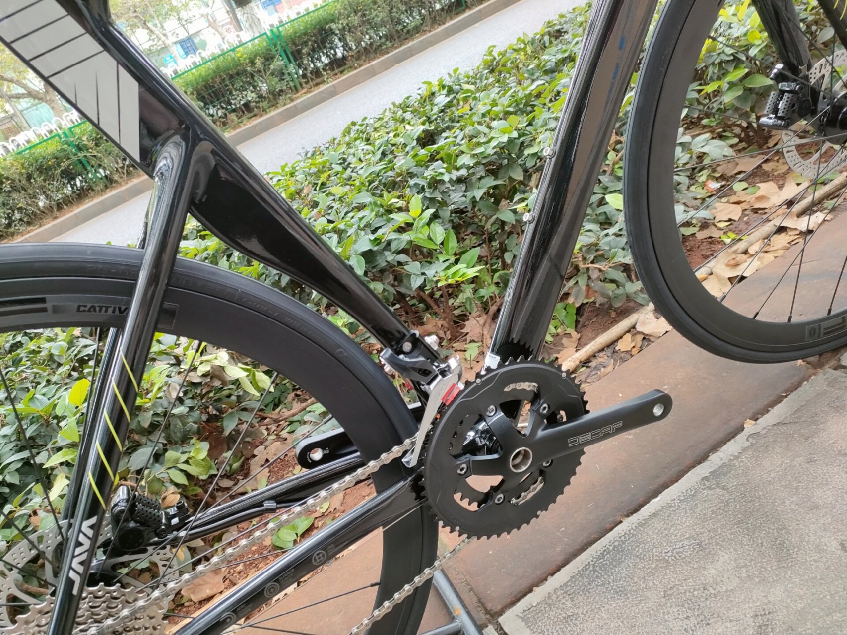 java 鱼雷3破风碟刹公路车禧玛诺sora套件18 java 鱼雷3破风碟刹公路