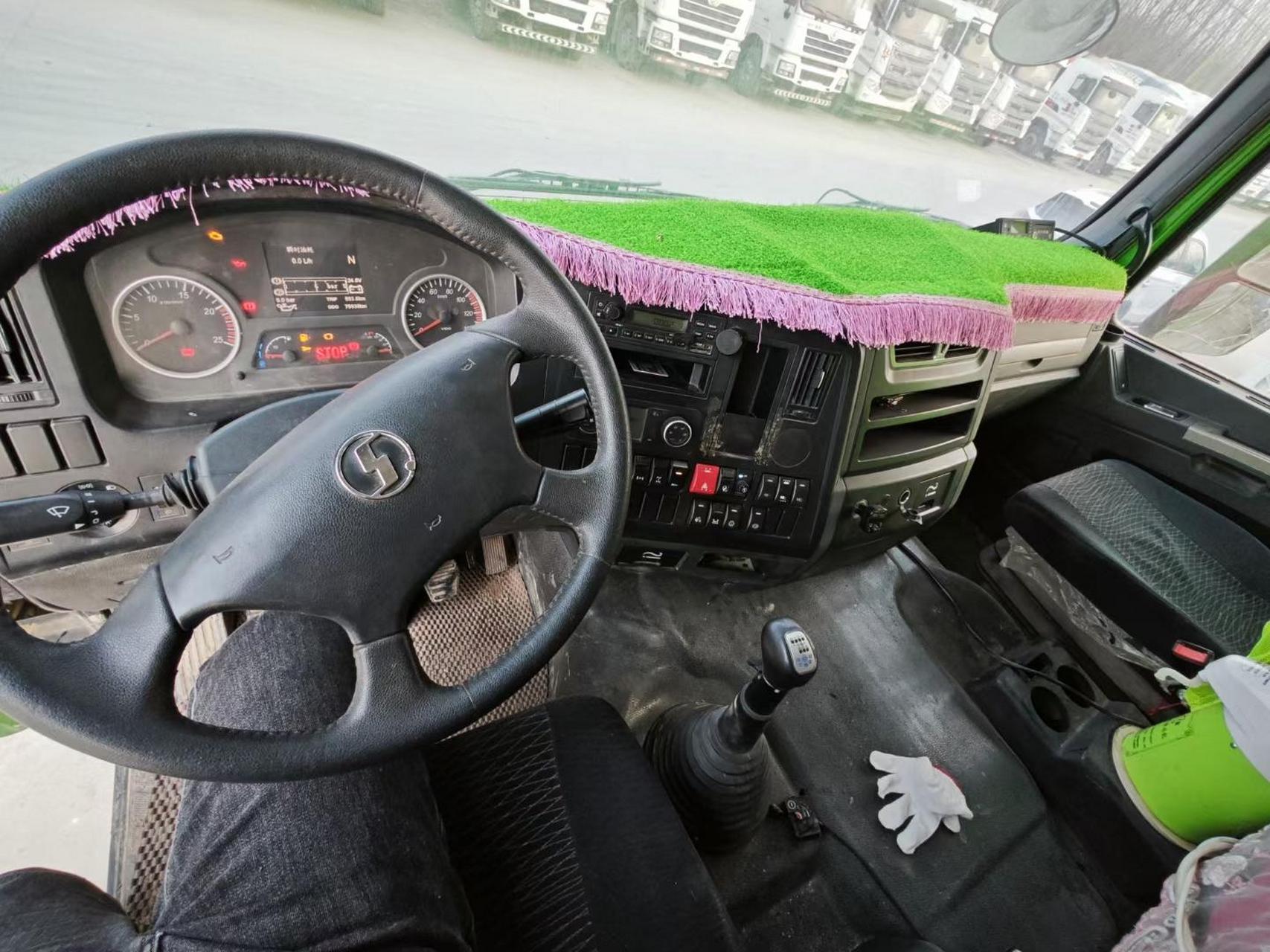 重皮百吨王,20年6月德龙x3000,大箱7.