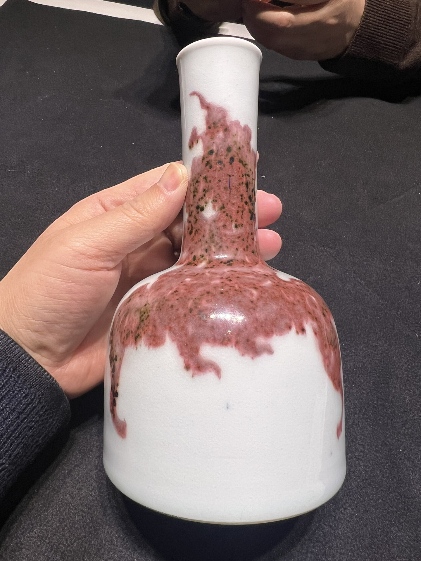 康熙釉里红摇铃尊