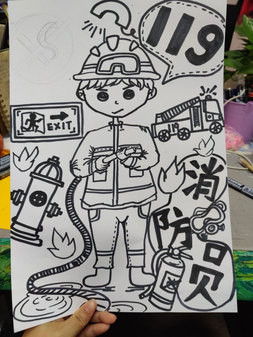 小学创意画《消防员》 适合一二年级学生,画面可以用不同的有关消防的