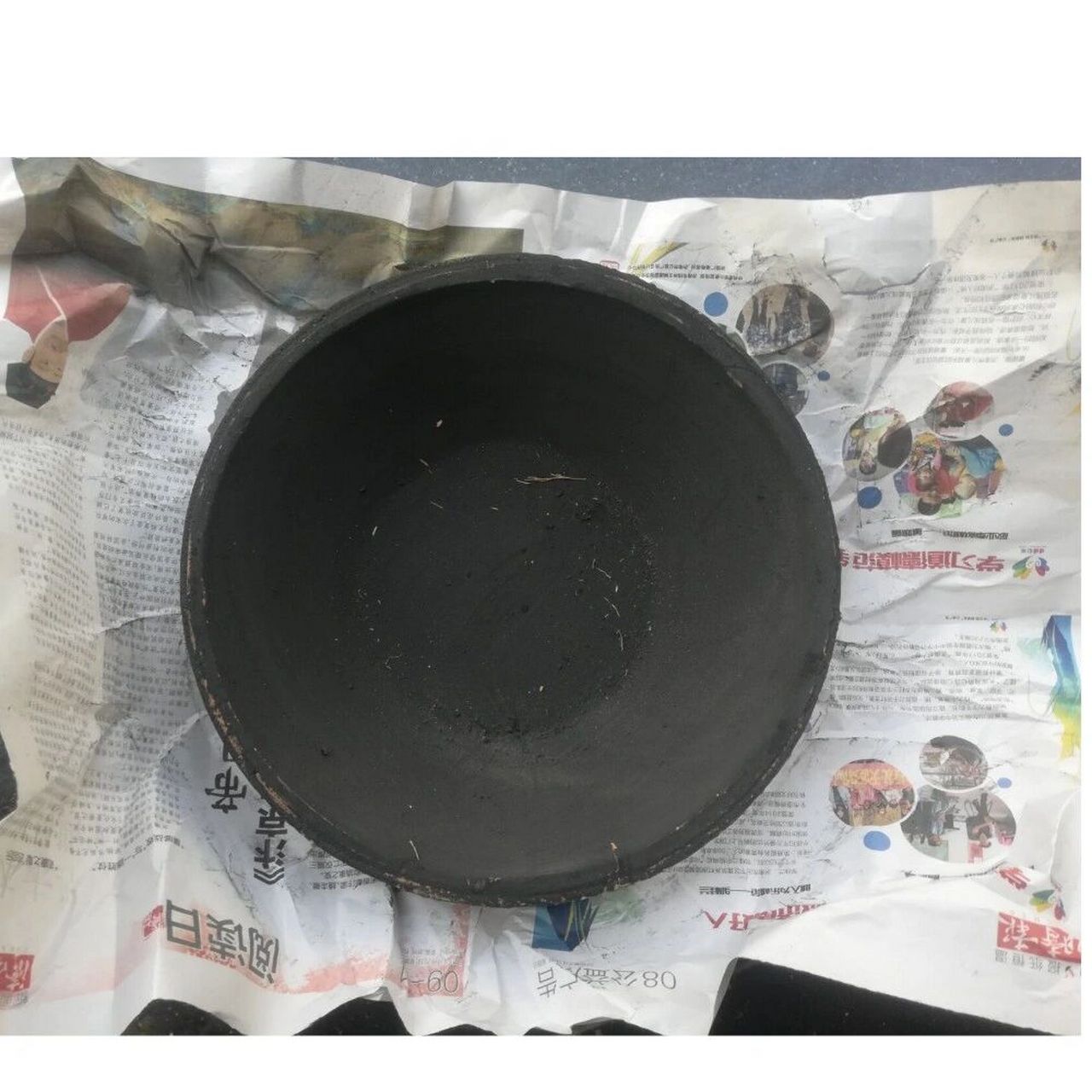 其中"摔盆"就是一个自古流传下来的殡葬习俗.