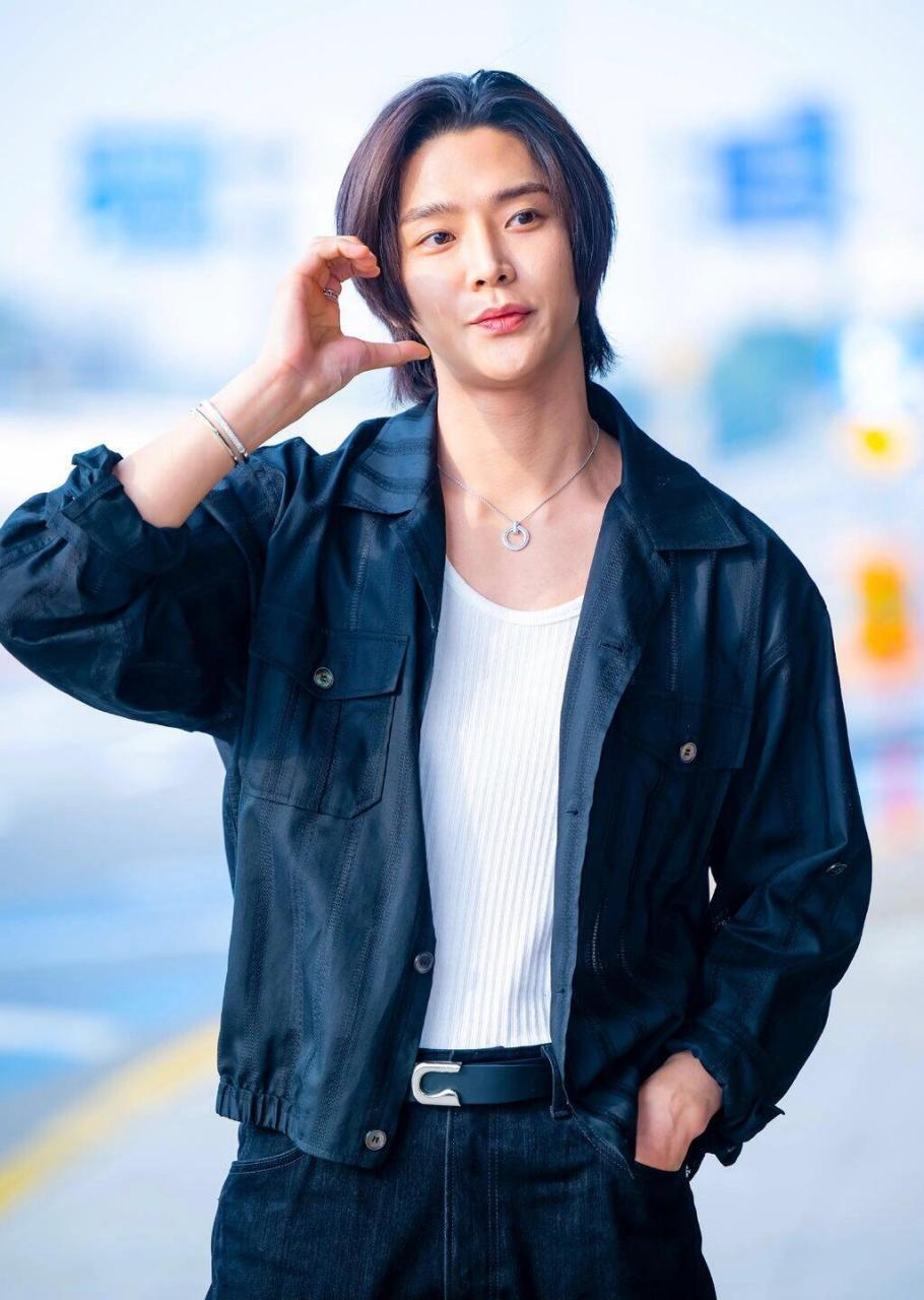 这发型今年在韩国很流行吗?好丑的发型