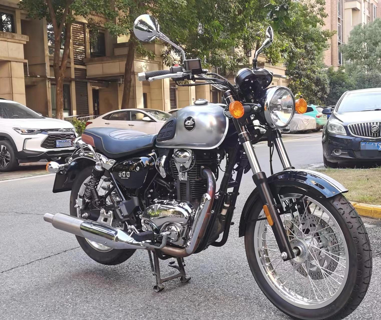 国内唯一风冷单缸500排量,一万多点的钱江逸500也要绝迹了.机车