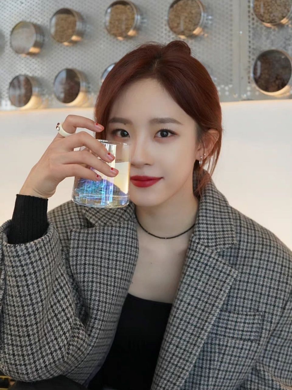 每天认识一位美女|卢洋洋篇 【94投稿卢洋洋】 卢洋洋(hanna),1994