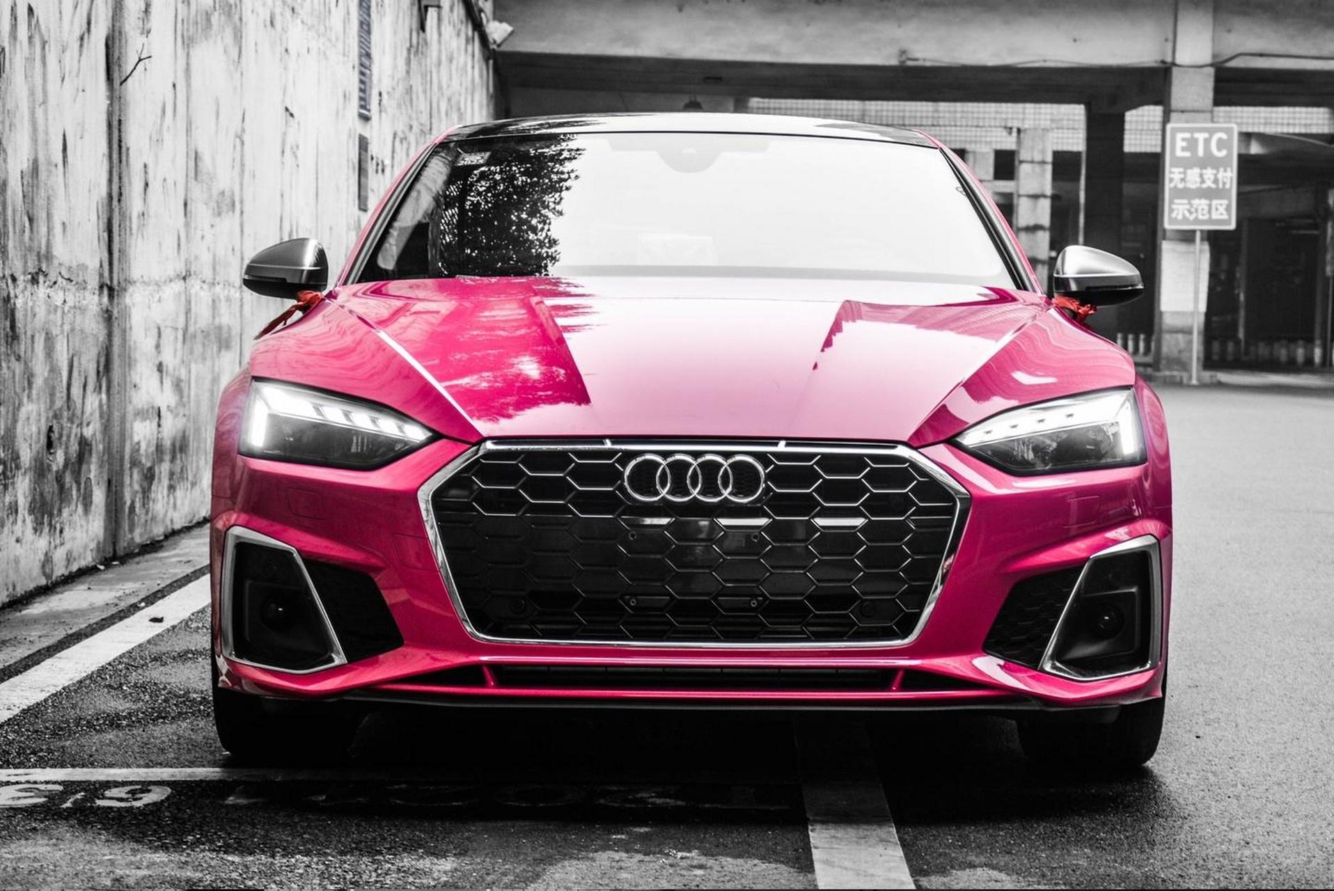 奥迪a5配色高亮玫红色,超有张力超亮眼,高饱和度明艳绚丽,高级又洋气