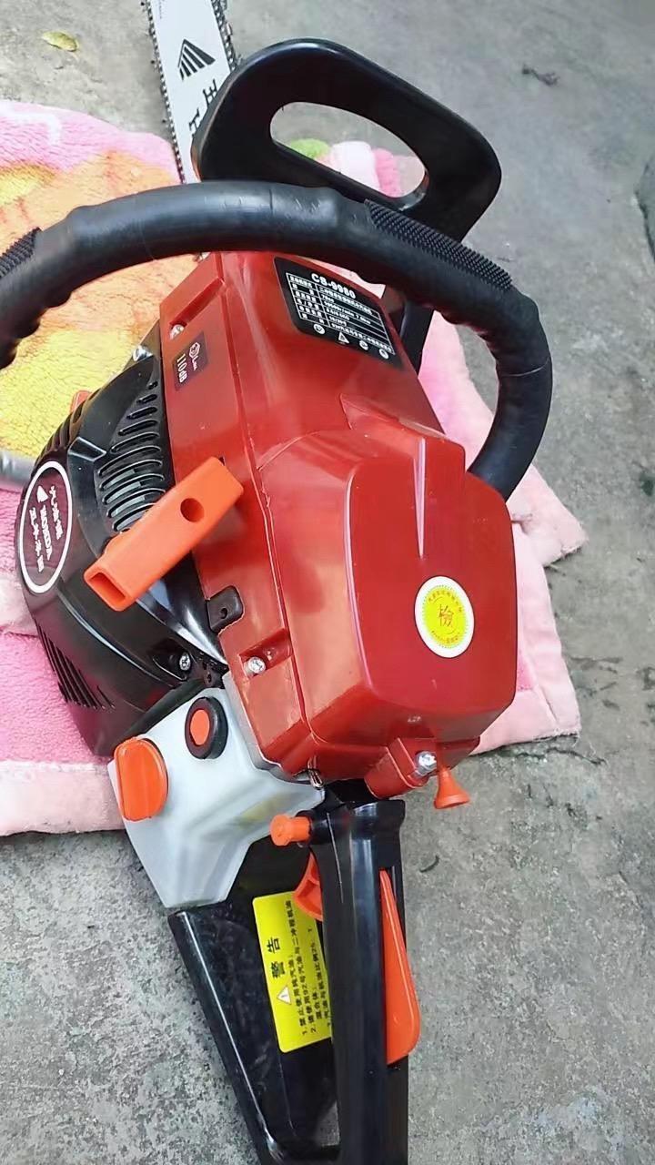 五羊本田四冲程大功率油锯汽油锯伐木锯进口链条小型家用砍树机