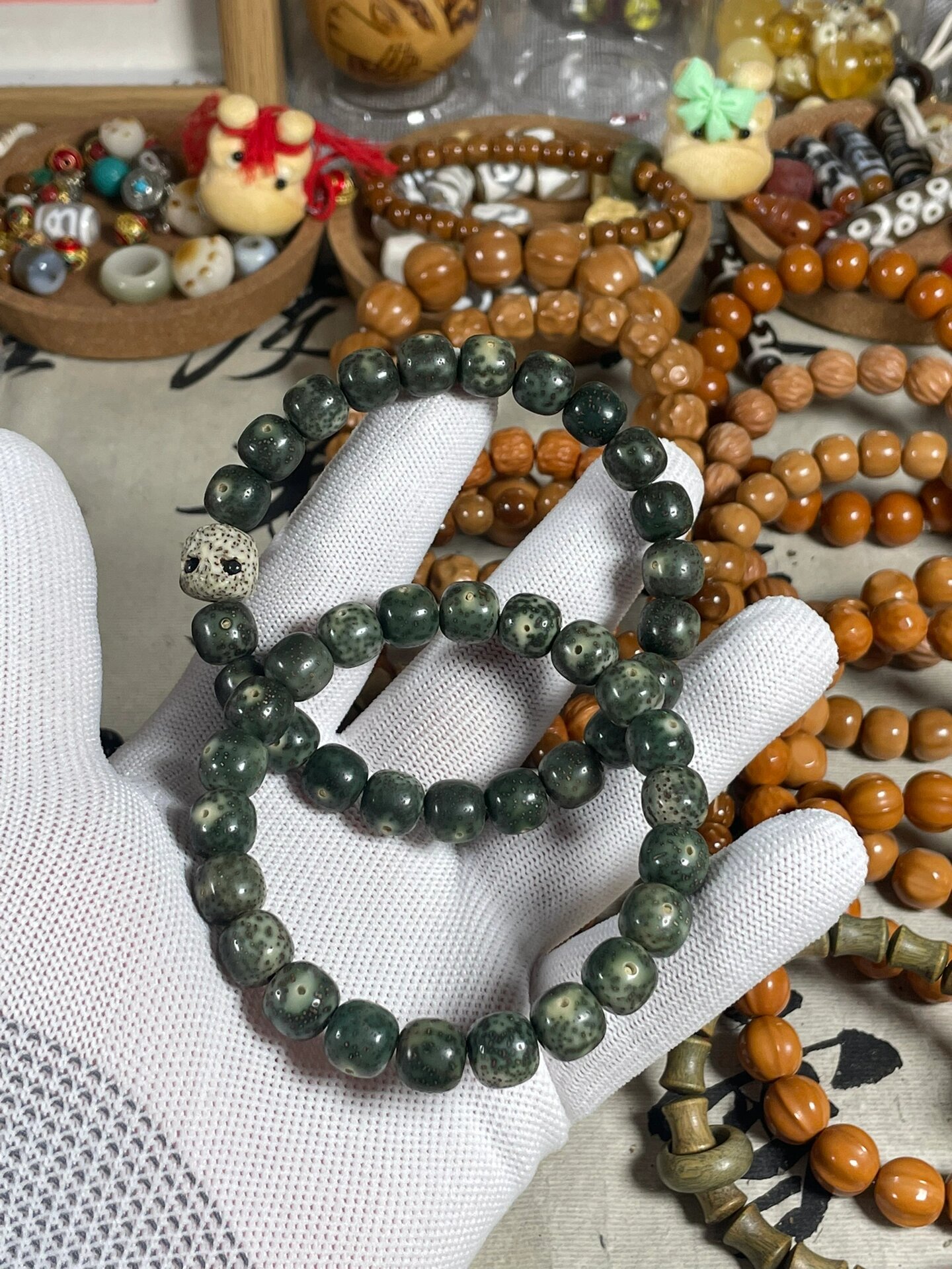 满绿绿幽灵,仅两位数带回家 海南原产地的原生态绿幽灵单圈,星月菩提