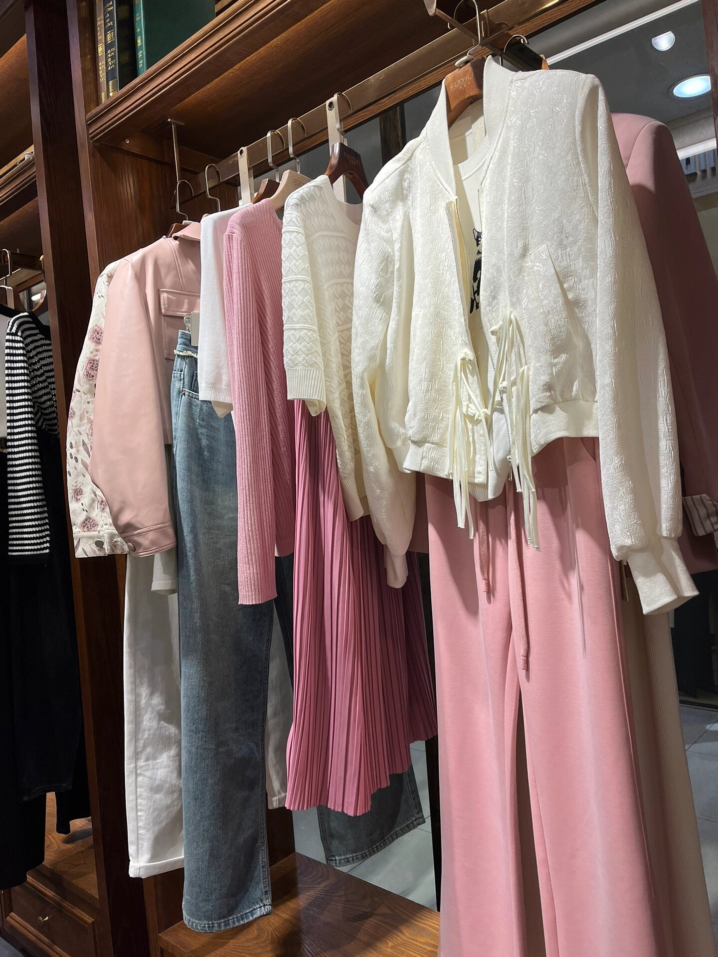 良贸|绯依琳女装94 嘻嘻嘻. 终于买到国风衬衣啦