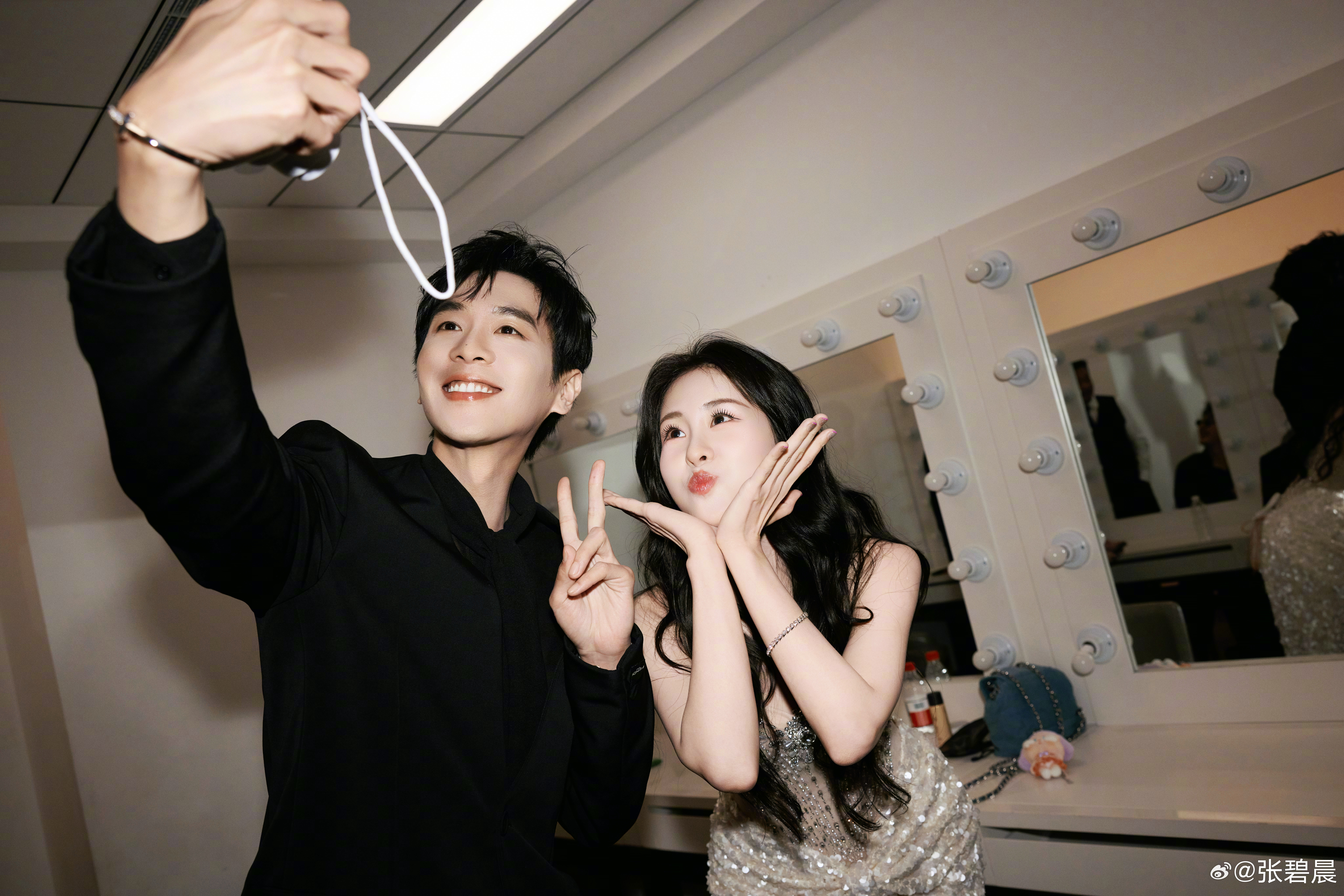 抓到一个张若昀 ,你看这朵"昀"像吗?