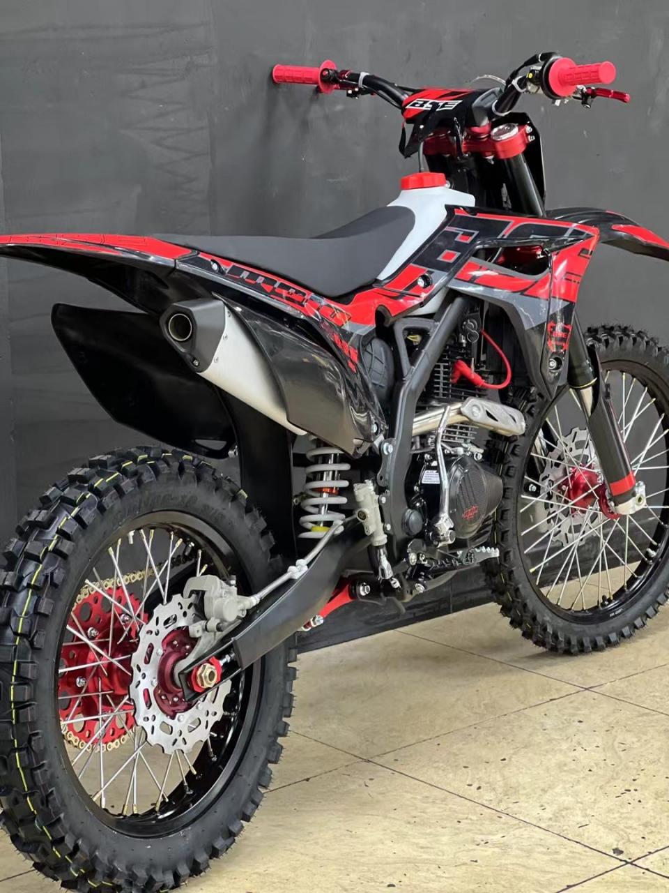 波速尔24款限量版m5250排量大缸头发动机,在原来基础上升级了cnc后