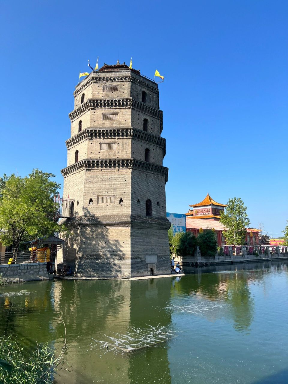 漫步在历史中|巨野永丰塔 建于北宋时期的永丰塔原有七层,据说水下