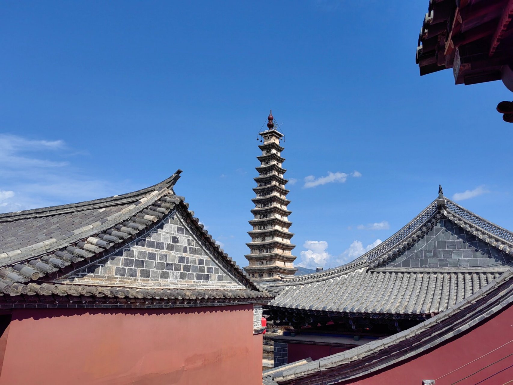 新增了一个小床垫,简直是娃娃们的最爱 #建水民宿# #建水#崇文塔#建水