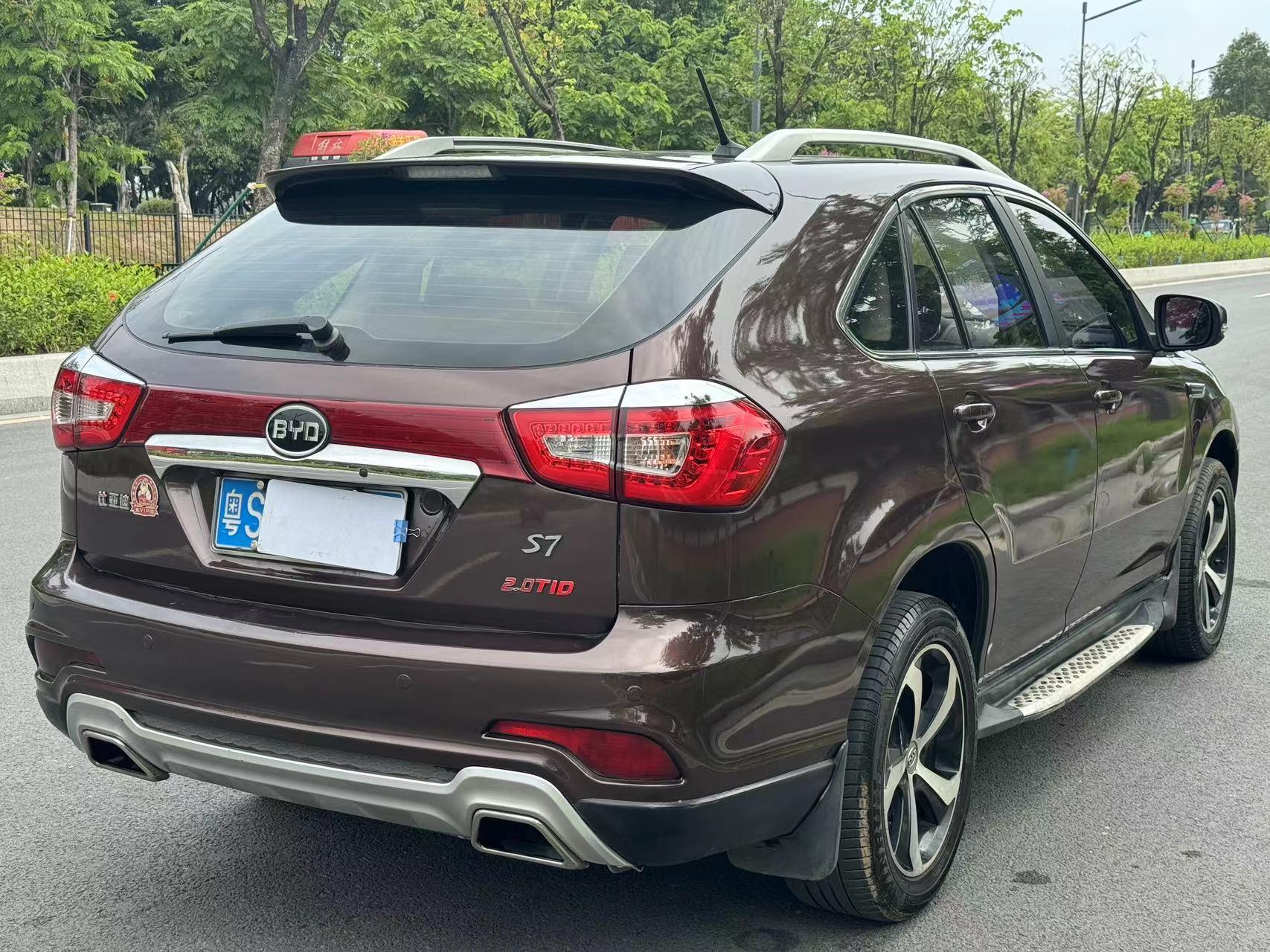 比亚迪s7 2.0t七座suv,车况精品