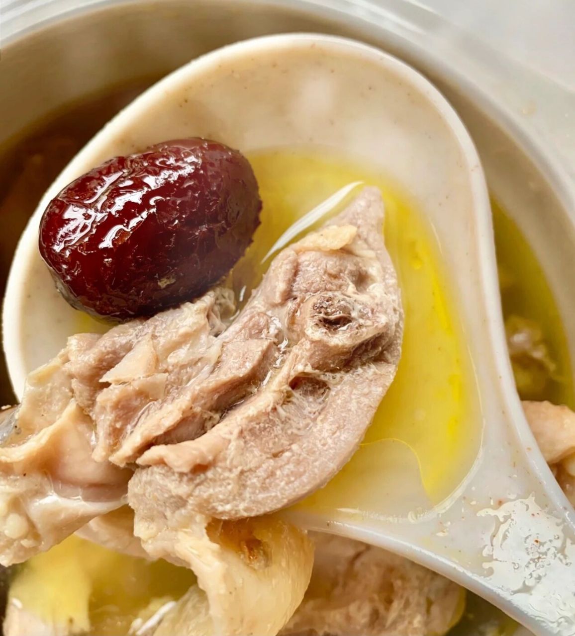 孩子增高的秘诀 【田七增高靓汤 】 田七炖鸡汤能帮助儿童长高,这汤