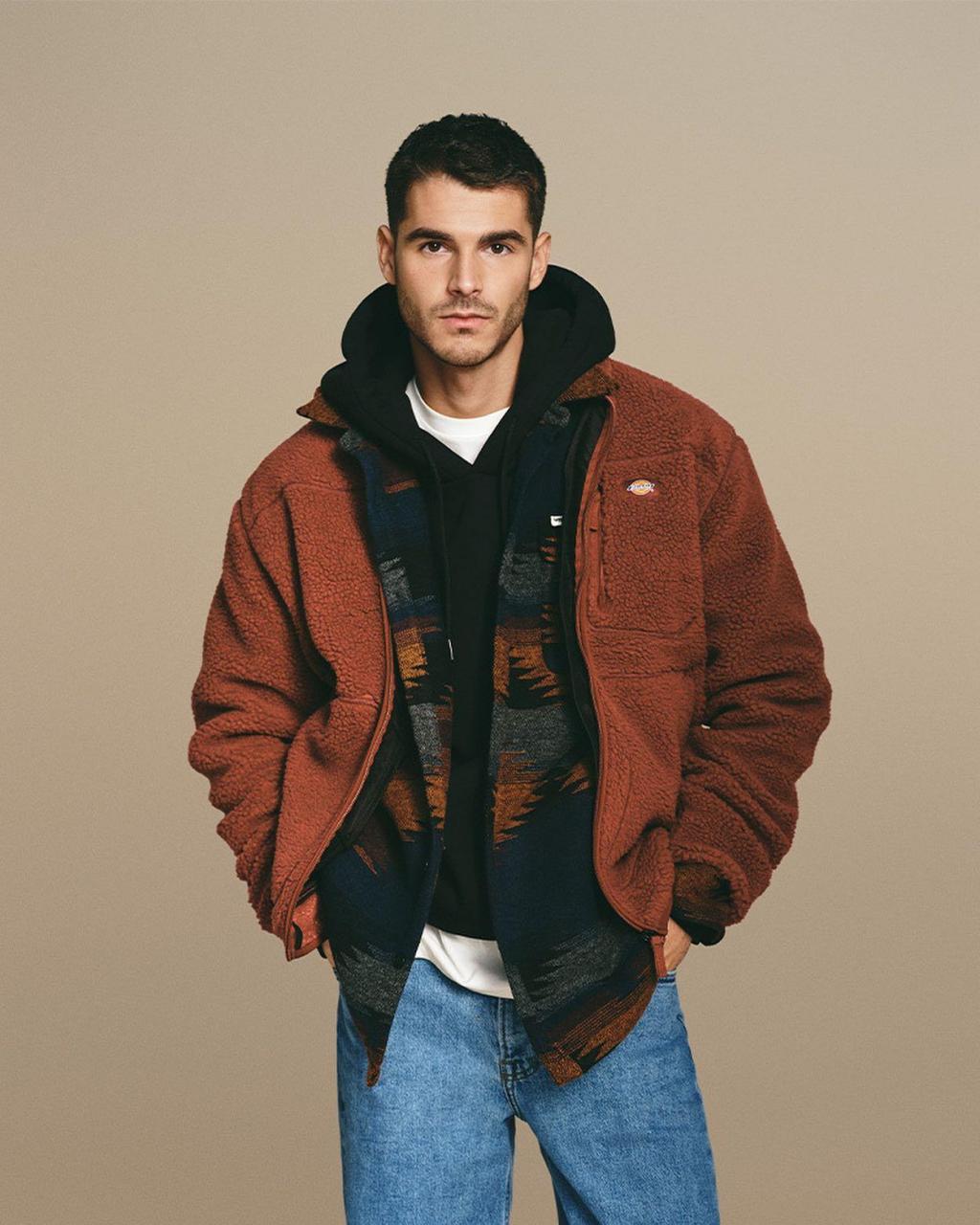 最近,曾是网红的26岁西班牙男星"梅梅" a07lvaro mel(阿尔瓦罗