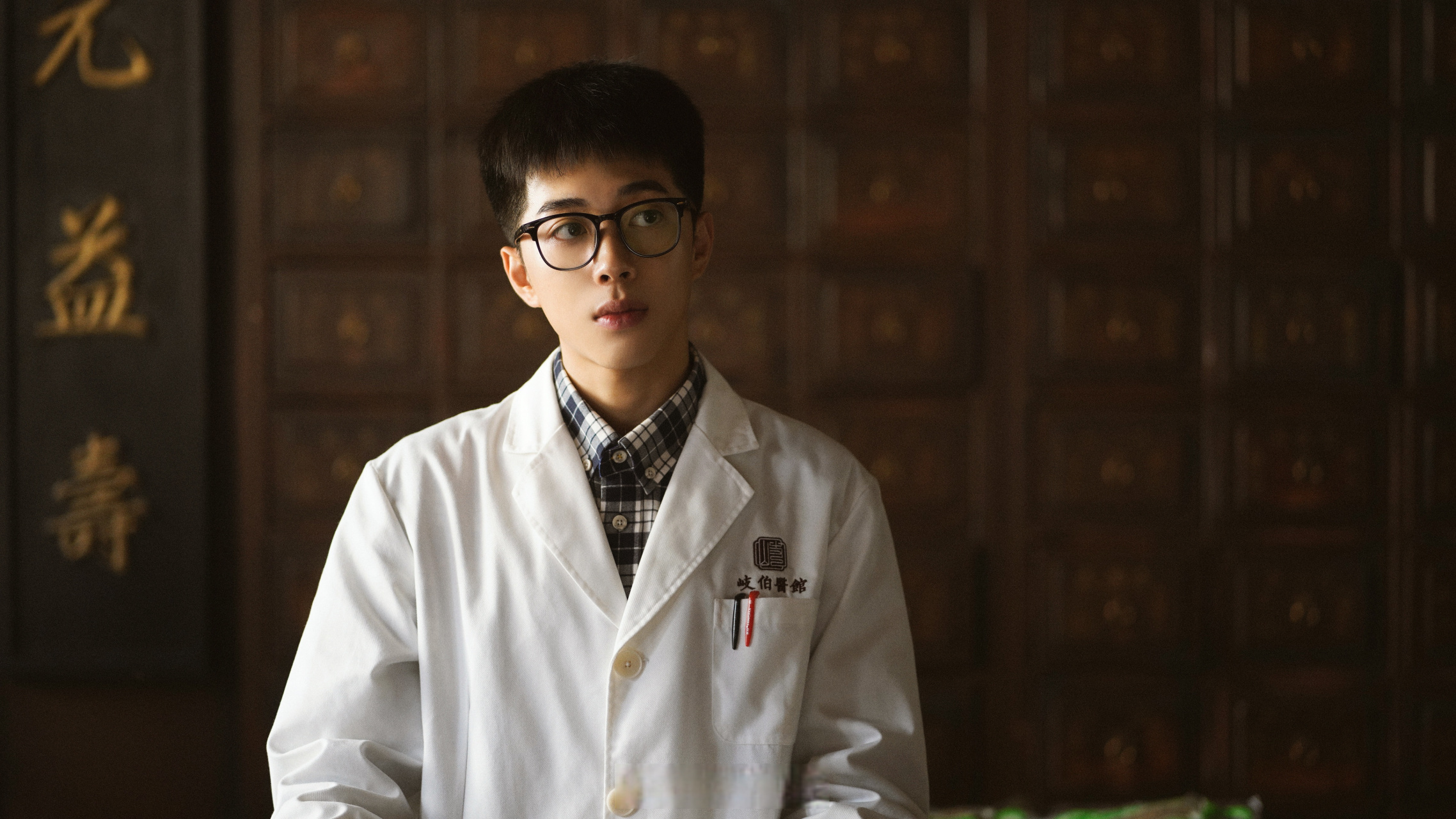 大家好,我是《后浪》赵力权的扮演者朱俊麟,最近