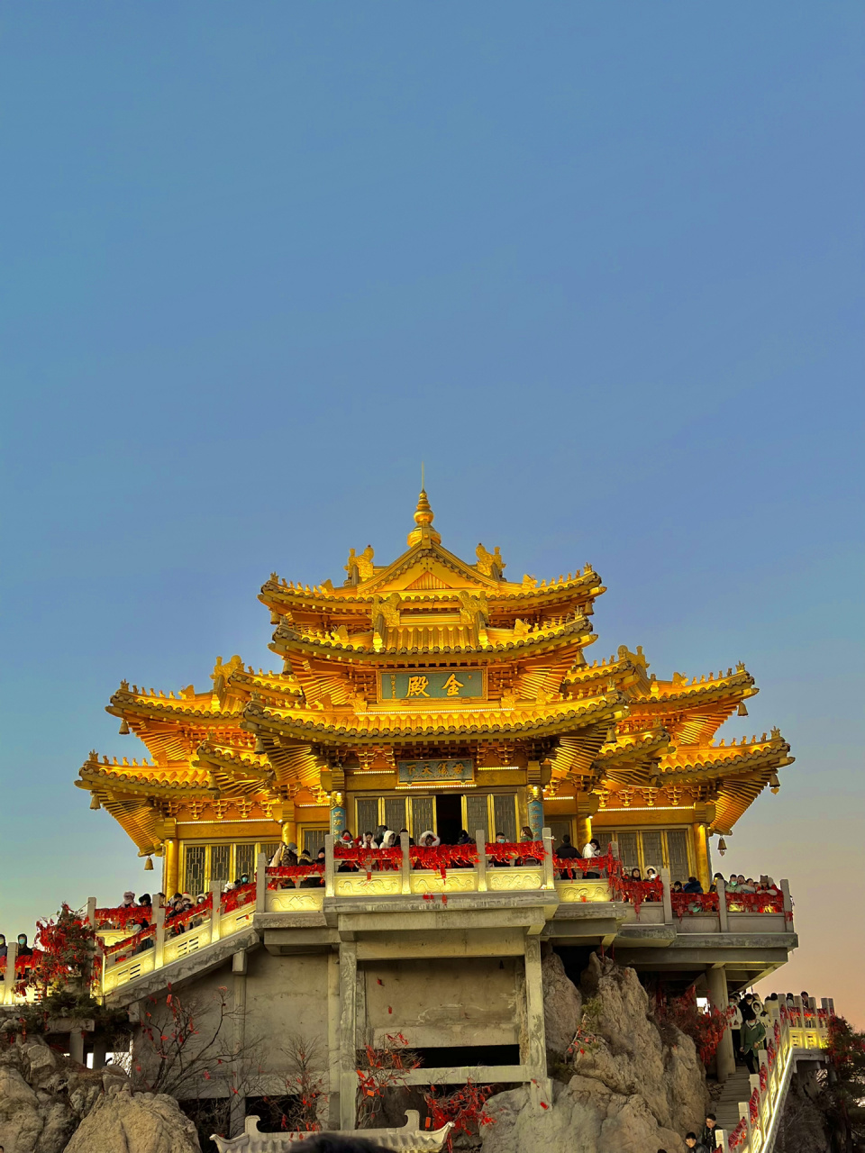 老君山的金顶!实在是太美了 山上的风景永远是最好的!