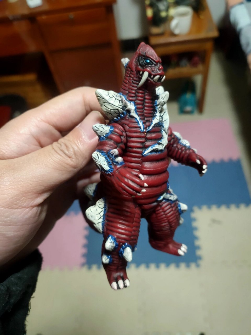 斯菲亚雷德王 斯菲亚雷德王,怪兽软胶重涂,万代正品系列,初登场于德凯