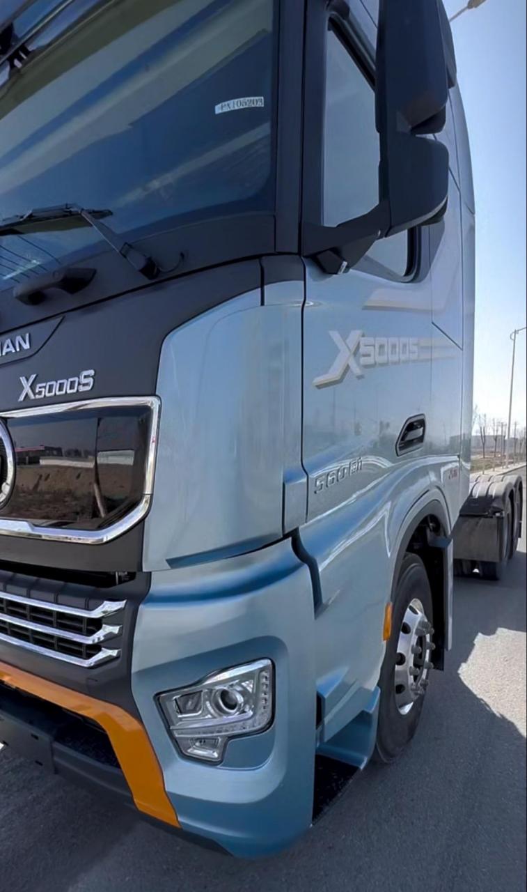 陕汽德龙x5000s燃气车 恭喜