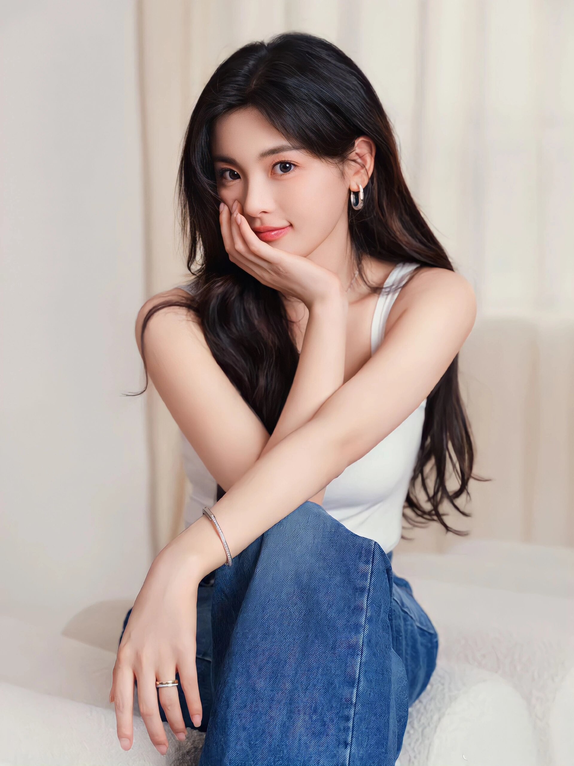 杨超越壁纸【高清】6p@爱八卦的米粒的动态