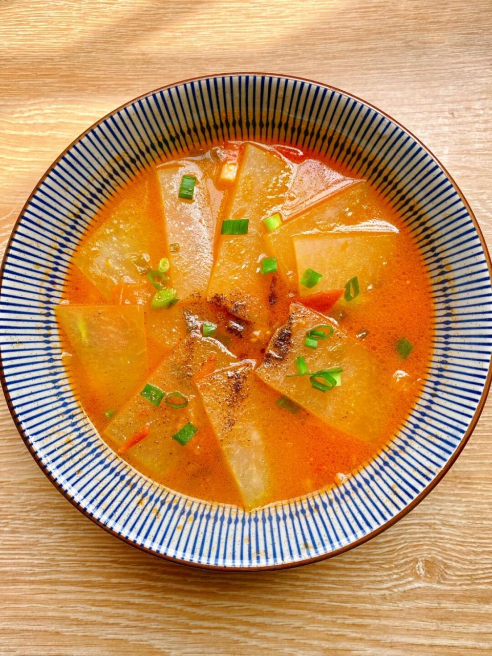 今天分享一道番茄冬瓜汤97 开胃消食,低卡低热量 清清爽爽的好好喝