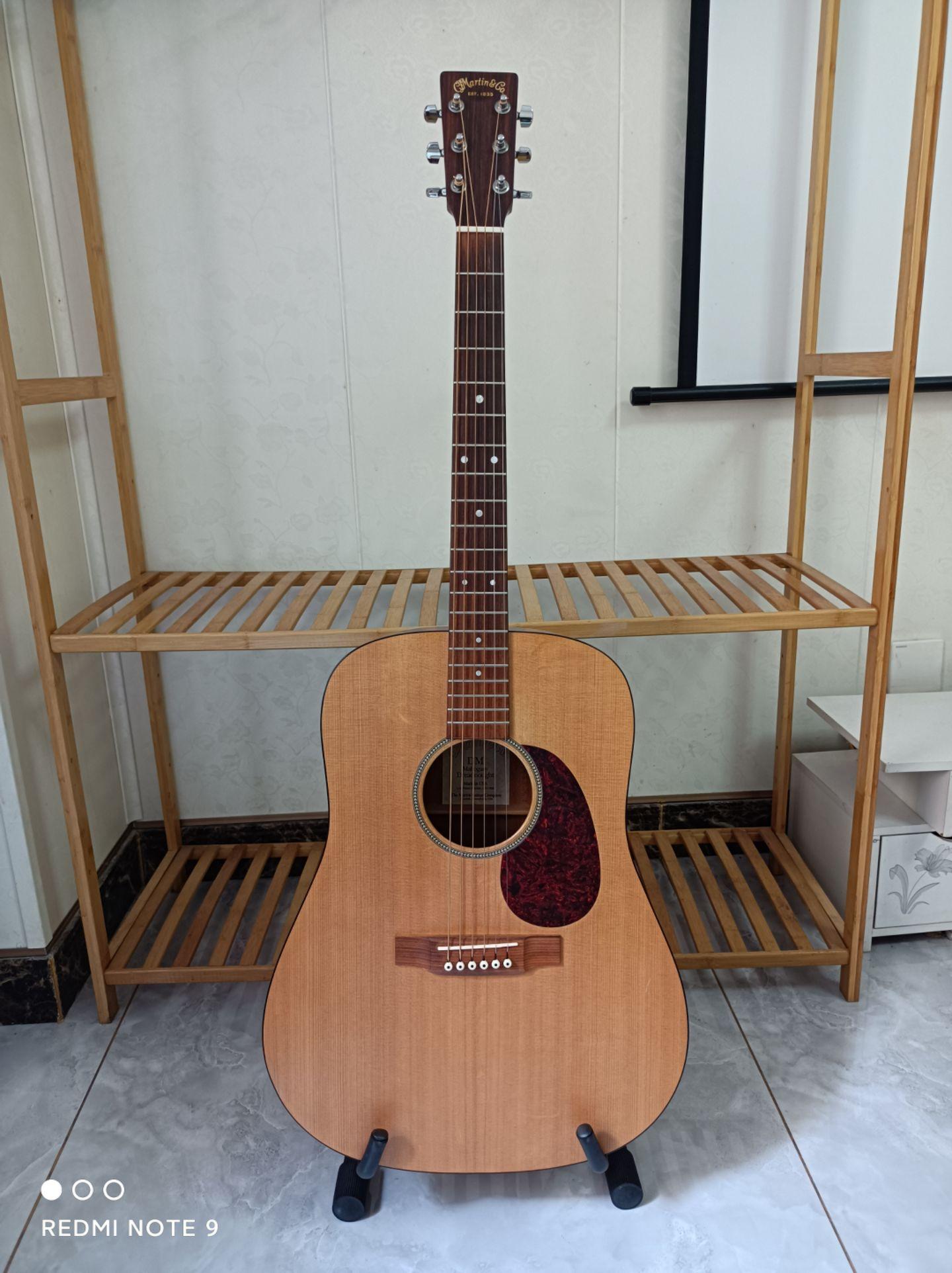 马丁吉他martin