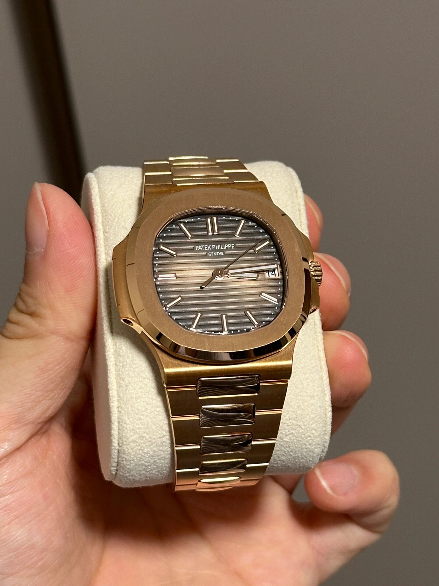 百达翡丽5711r全金鹦鹉螺