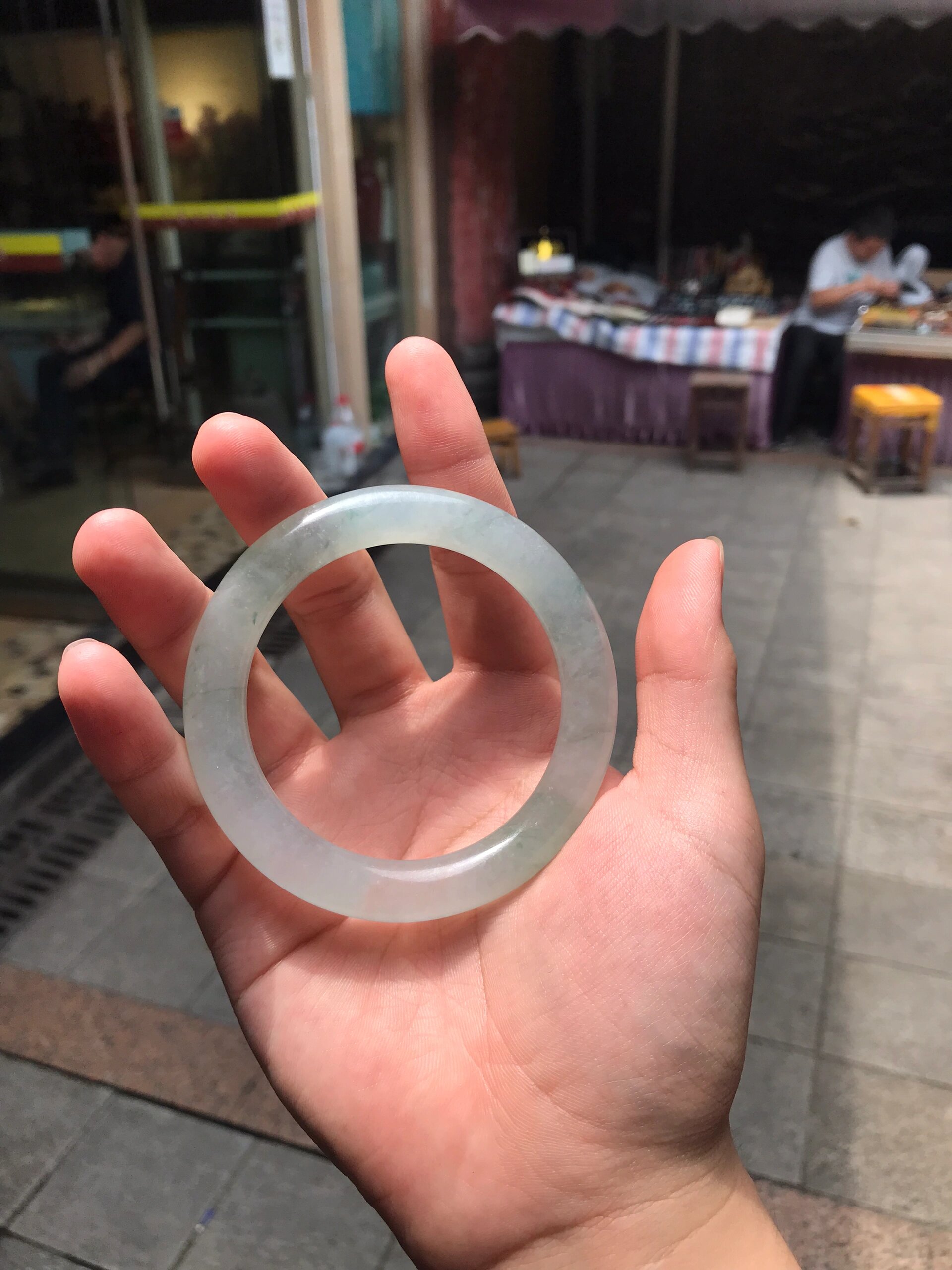 清代冰种翡翠手镯