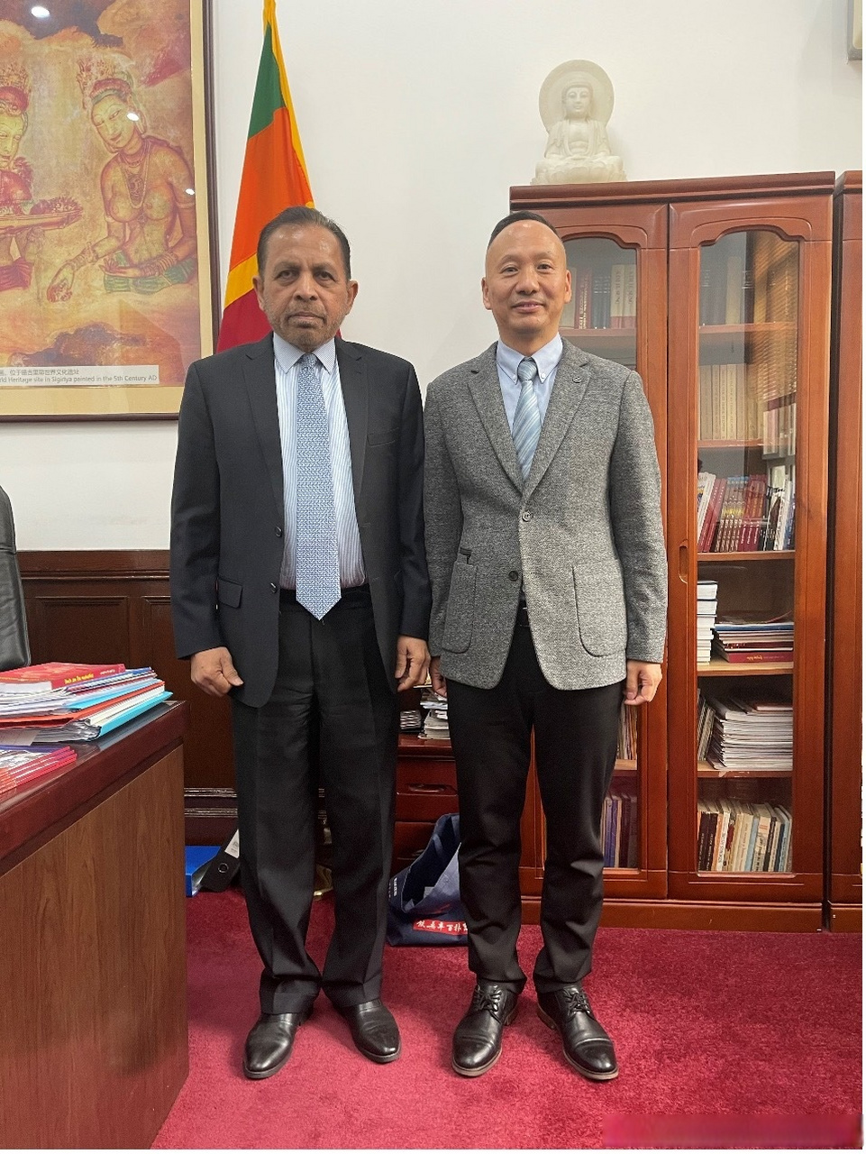 2022 年 10月20日上午,秘书处国际部曹晔军,刘文静陪同副会长兼秘书长