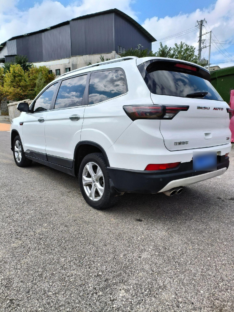 比速汽车t5.7座越野车.比亚迪旗下.手动挡1.5排.三米多