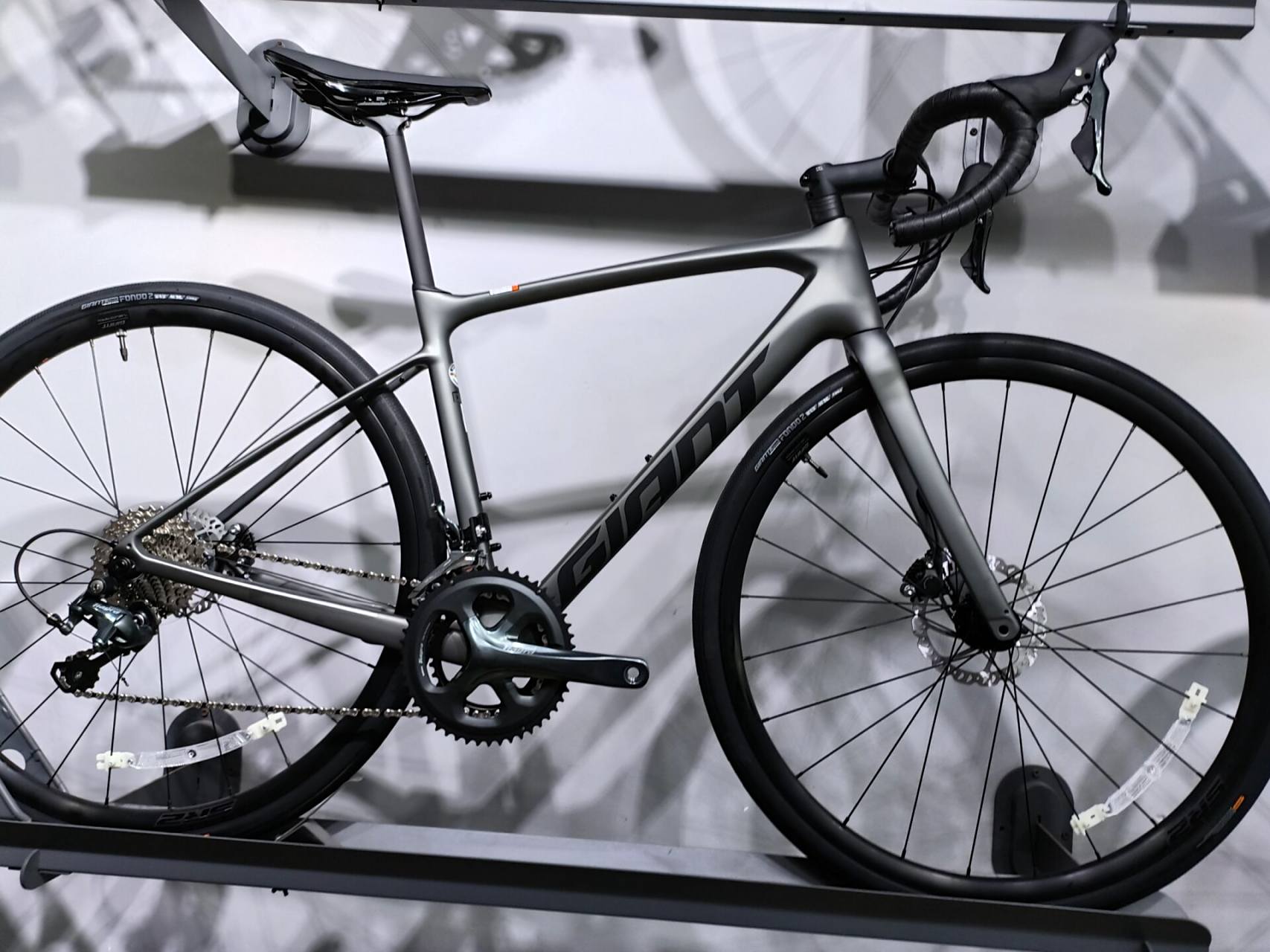 捷安特defy adv 3 碳纤维车架 4720大套 油碟