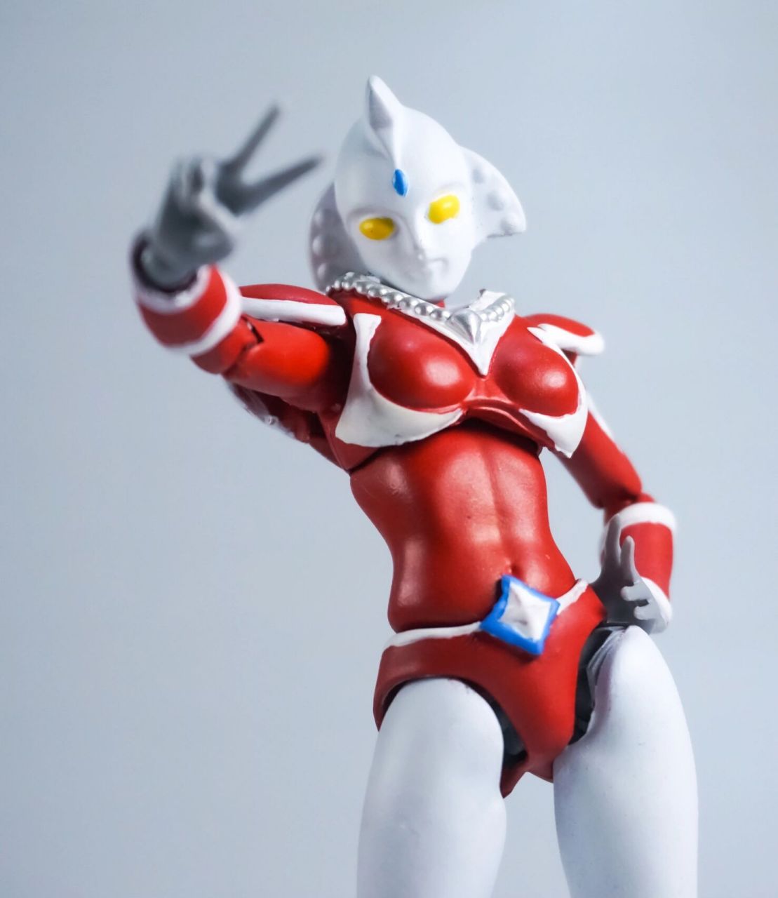 软胶自改贝斯奥特曼 一定要翻到第九张