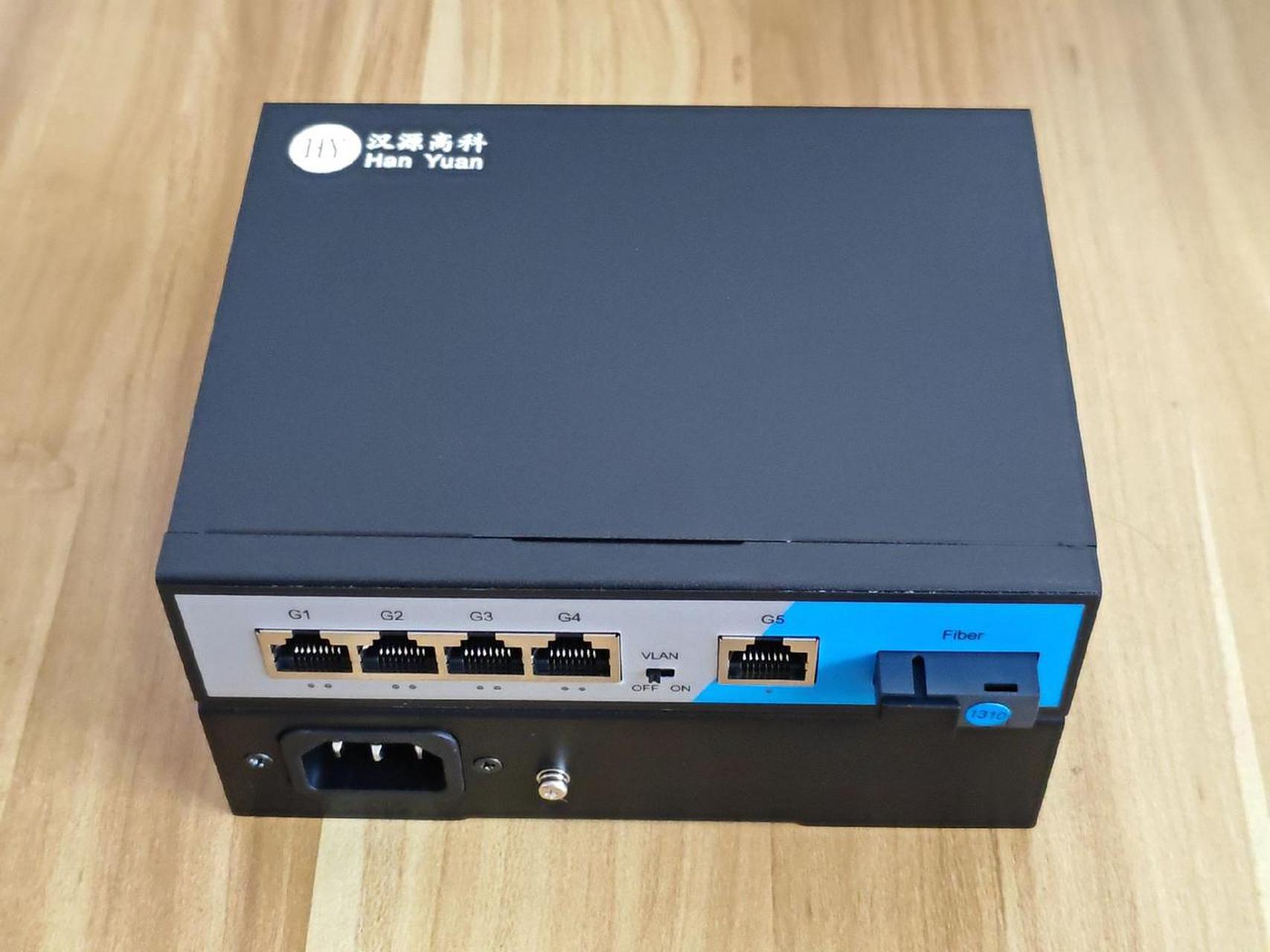 百兆1光4电poe光纤收发器 千兆1光4电poe光纤收发器 千兆1光8电poe