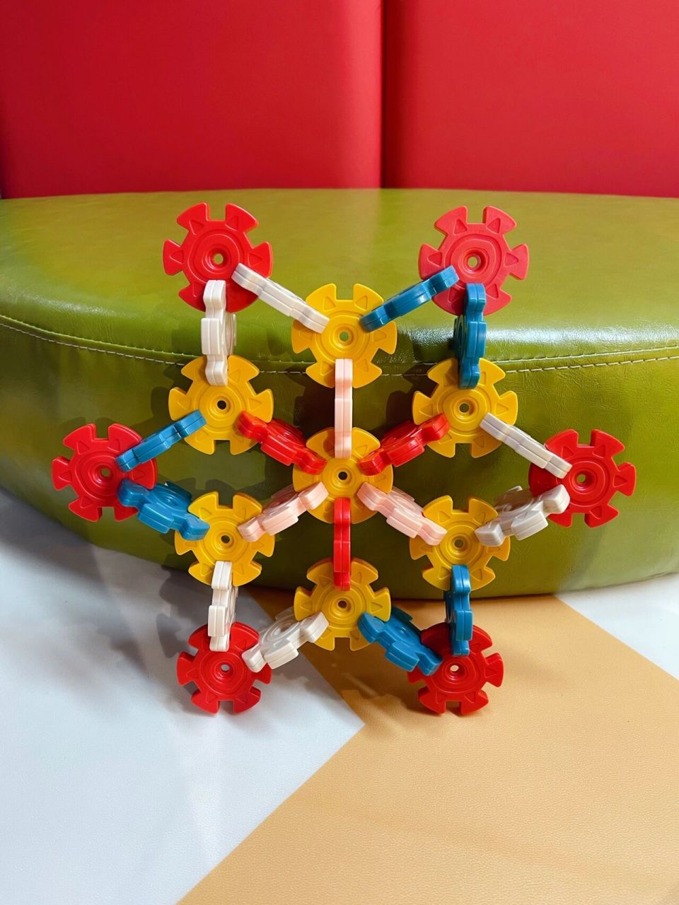 雪花片积木搭建参考 雪花片积木,激发宝宝想象力,锻炼宝宝手部精细