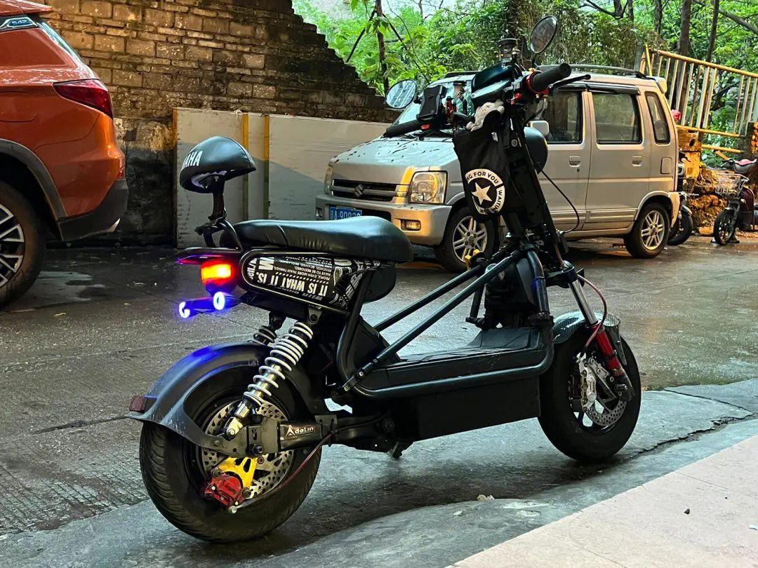 现场实拍 #极酷爆改 ,#极酷车架 ,#84v极酷 极酷84v车架.新国标车架