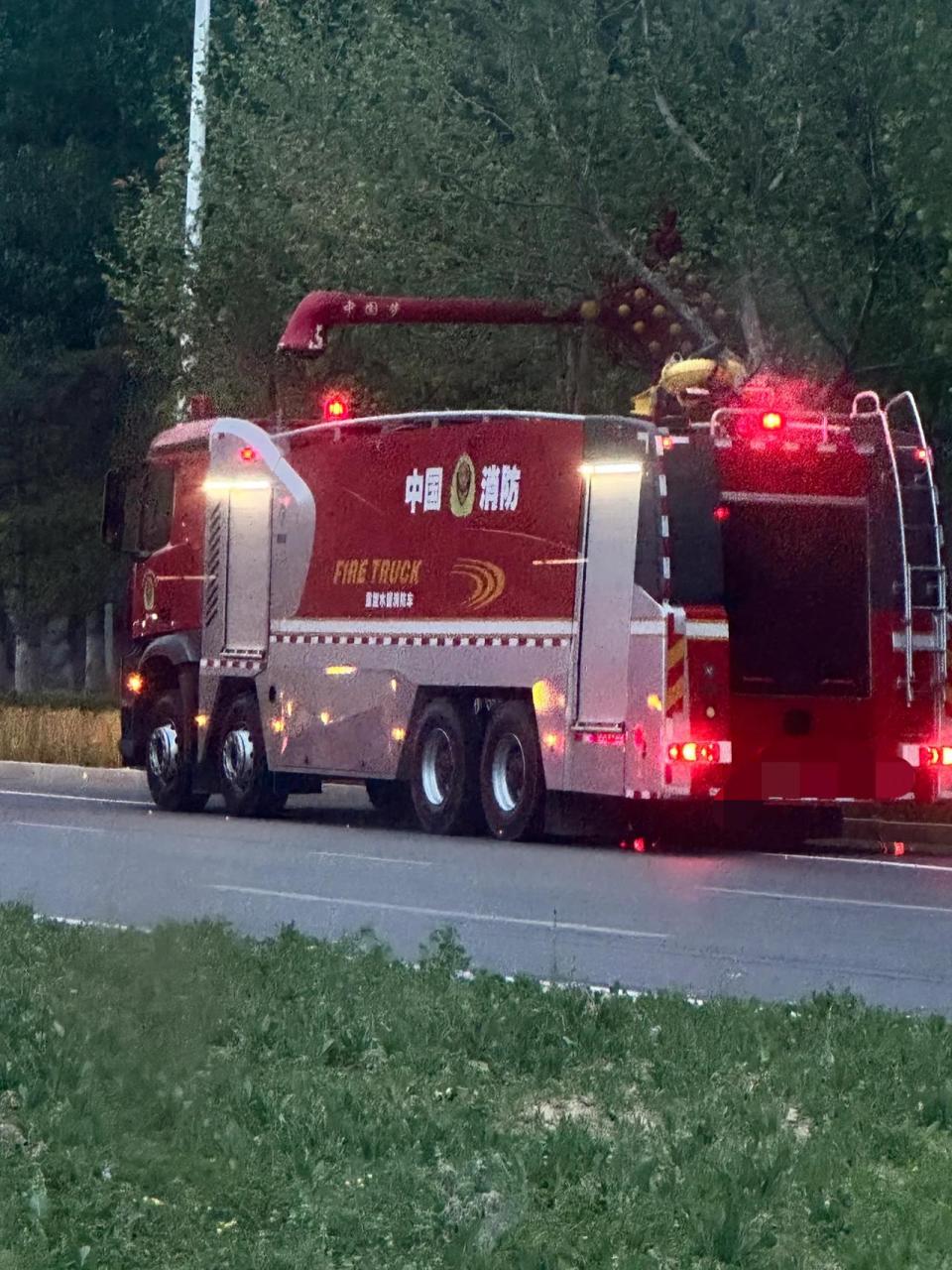 为什么大多数消防车,救护车都是奔驰家的?