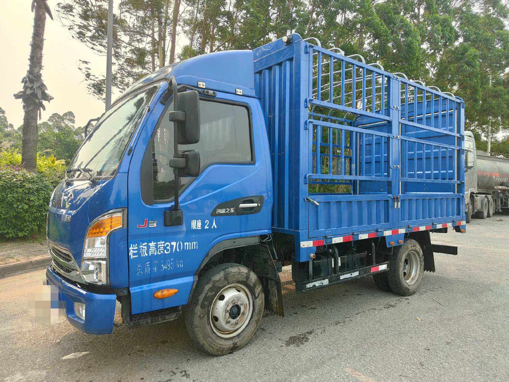 刚到22年11月江淮康铃,准新车一辆3.4米高栏宽1.