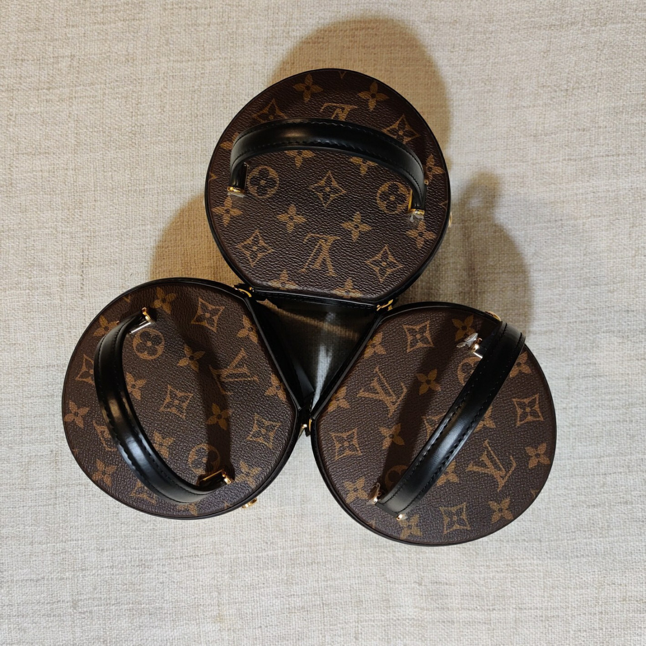 lv老花cannes发财桶最详尽鉴别对比 lv老花cannes发财桶 借鉴品牌历史