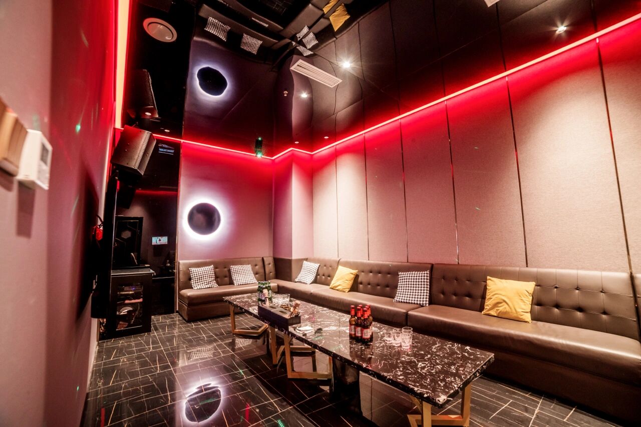 朋友生日和闺蜜打卡了成都的一家网红轰趴馆,环境真的超nice,是我去过