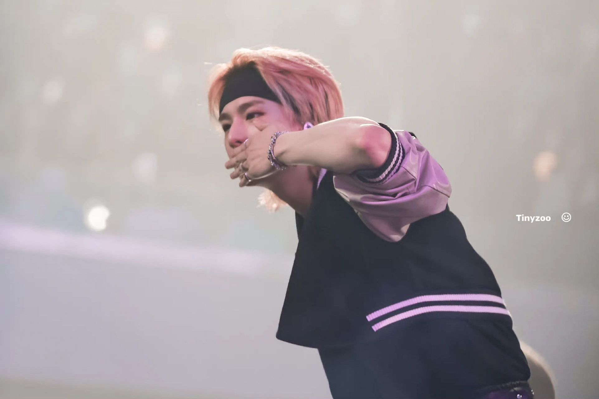 漂亮呐铉辰尼|黄铉辰壁纸 crtinyzoooo