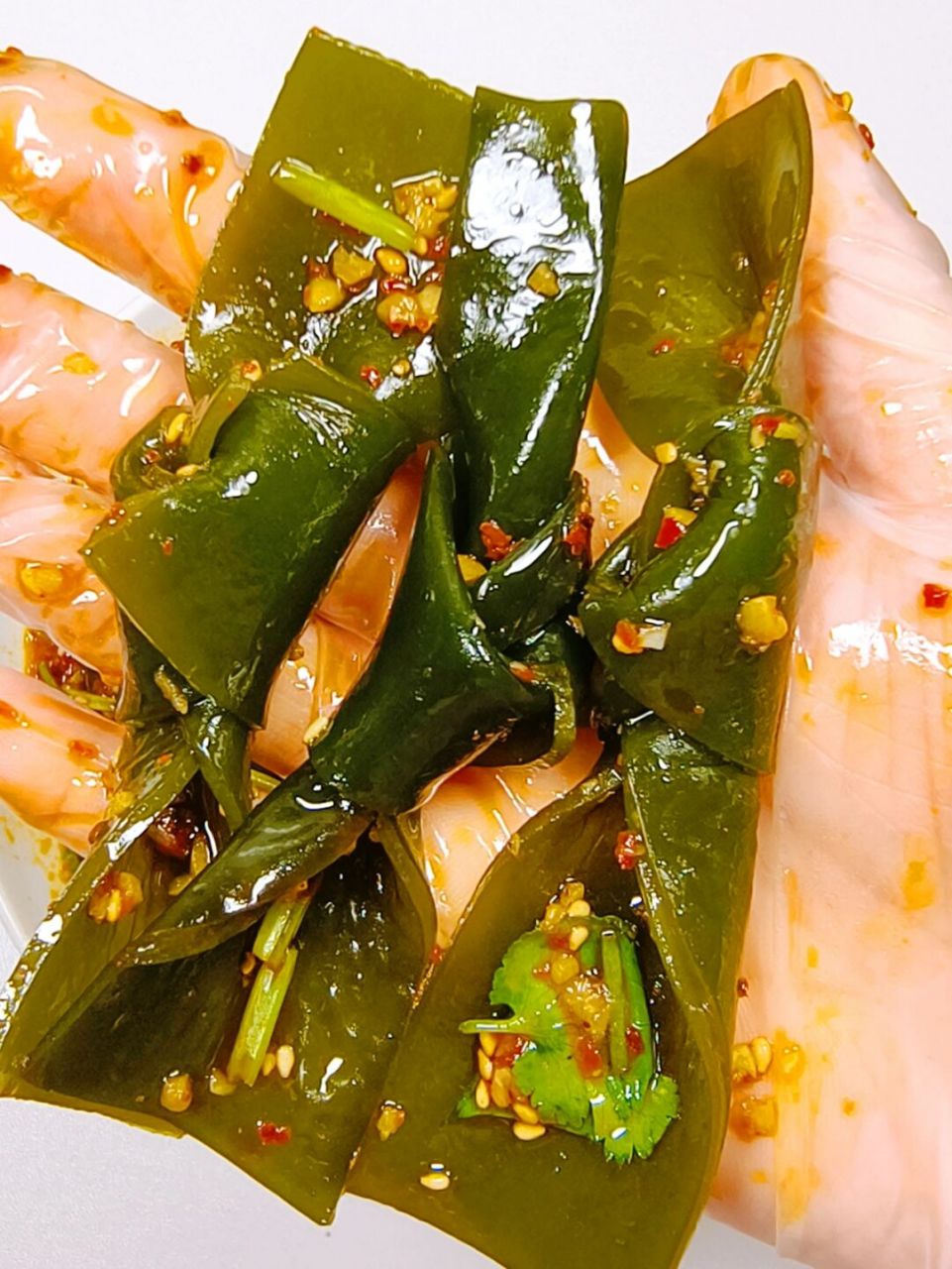 凉拌海带结 哇哇哇!