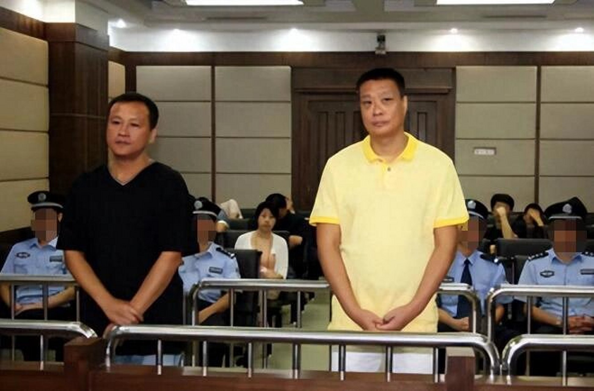 佟大为与金融大佬石雪之间有隐秘纽带?