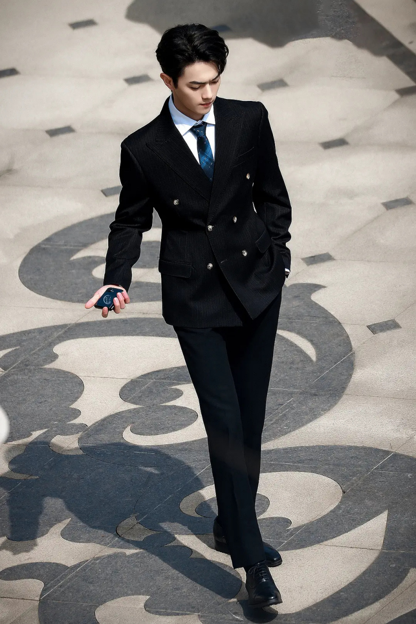 许凯这是人类的腿吗,太长了,是国际模特标准 十头身,身材比例真的太