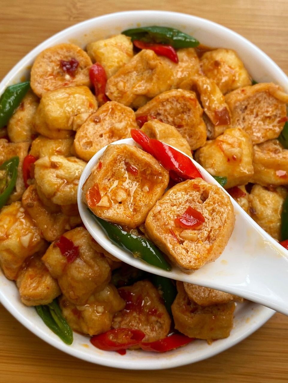 吸一口满满汤汁的豆腐泡,麻辣鲜香,能连干三碗米饭,喜欢的小伙伴快来