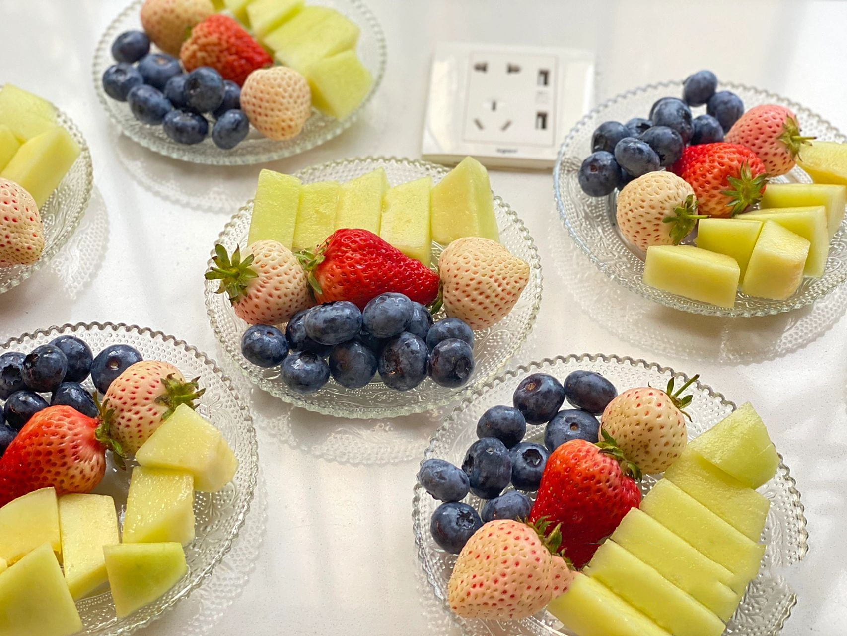 会议接待果盘摆放 公司重要客户接待果盘摆放,蓝莓 草莓真百搭,手残党